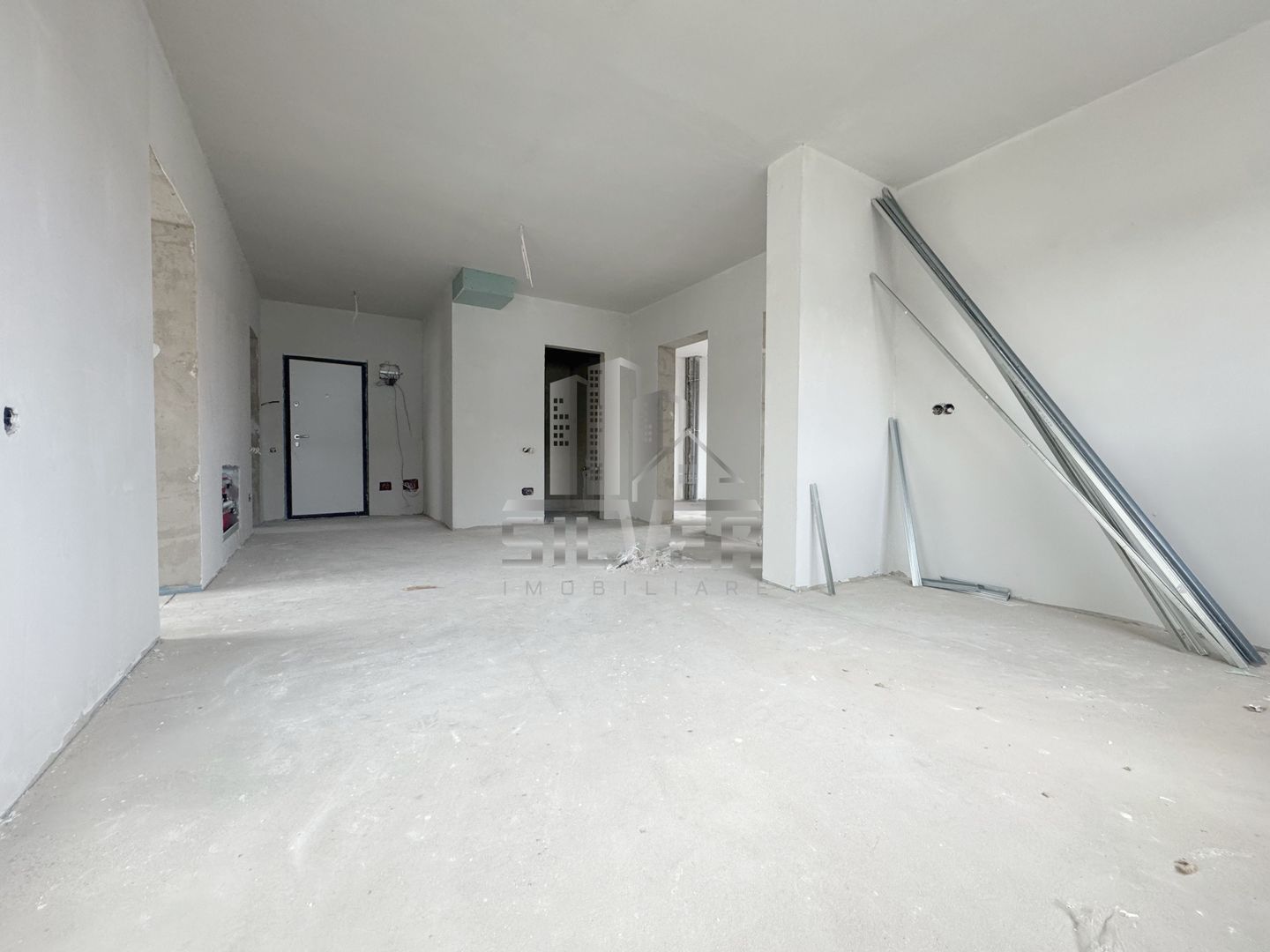 Apartament cu 4 camere+terasa 88mp+parcare/zona Eroilor. - Poză 3