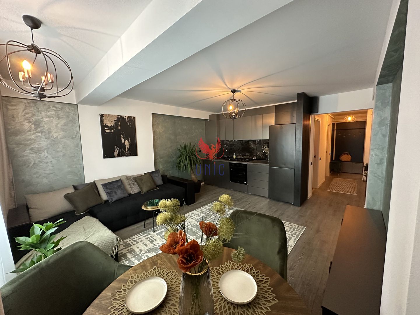 Apartament lux zona Amaradia-Fagaras - Poză 1