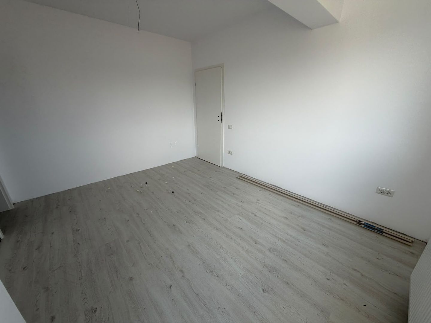 STUDIO - DORMITOR SEPARAT, PARCARE, BUCATARIE INCHISA, COMIS 0% - Poză 7