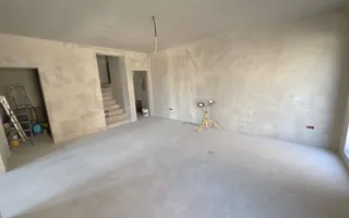 Duplex semifinisat, 4 camere,  250 mp teren, zona Schit - Poză 11