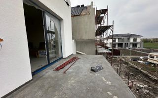 Triplex in Sacalaz |  Finisaje premium | 3 camere | Asfalt | 2 terase - Poză 8