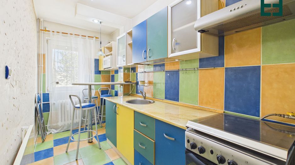 Apartament cu 2 camere etaj 3 - Zona Aurel Vlaicu - Arad - Poză 4