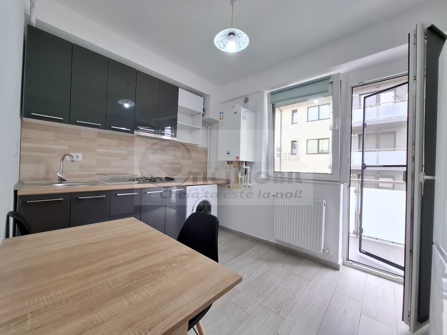 Apartament 1 camera de vanzare in Iasi, Galata, bloc nou intabulat - Poză 1