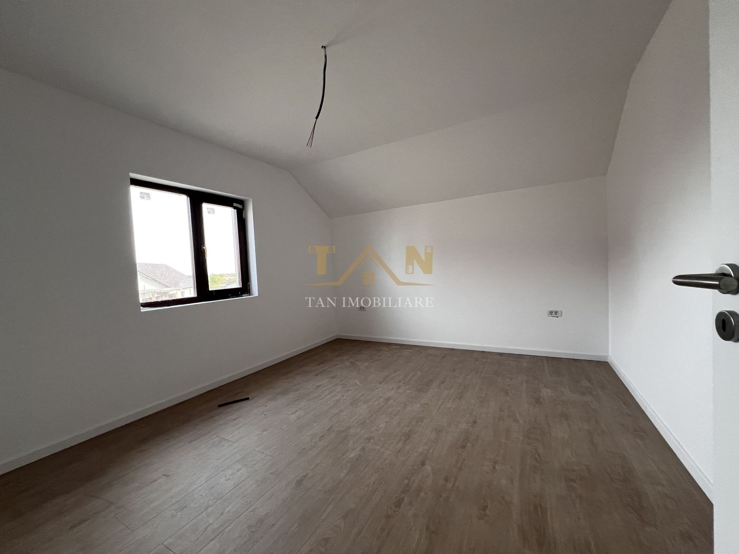 Casa Individuala Bucovăț 4 Camere - Poză 17