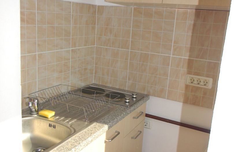 Garsoniera FAGET ,bloc de apartamente! - Poză 9