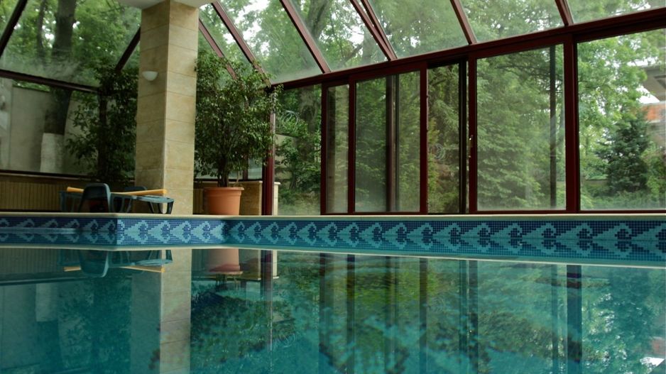 Vila impresionantă cu 15 camere, situată în zona Barbu Văcărescu - Poză 3