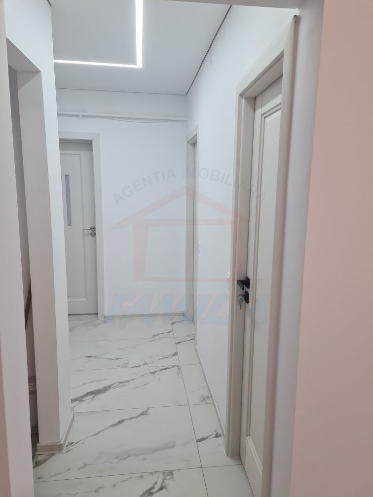 APARTAMENT CU 3 CAMERE | MICRO 19| 69.000 € - Poză 5