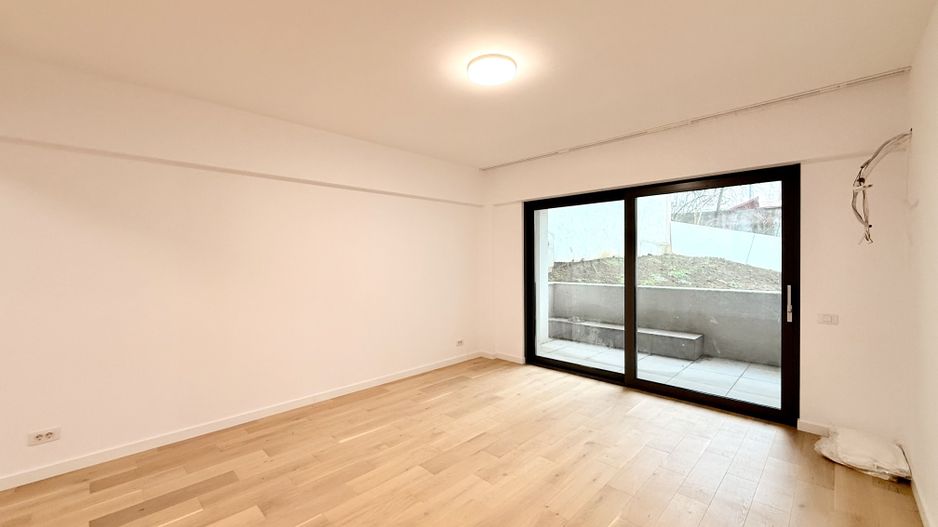 Tribunal Bulevardul Unirii 2 camere 147 mp 60 utili terasa 6 mp curte 81 mp 2025 - Poză 2