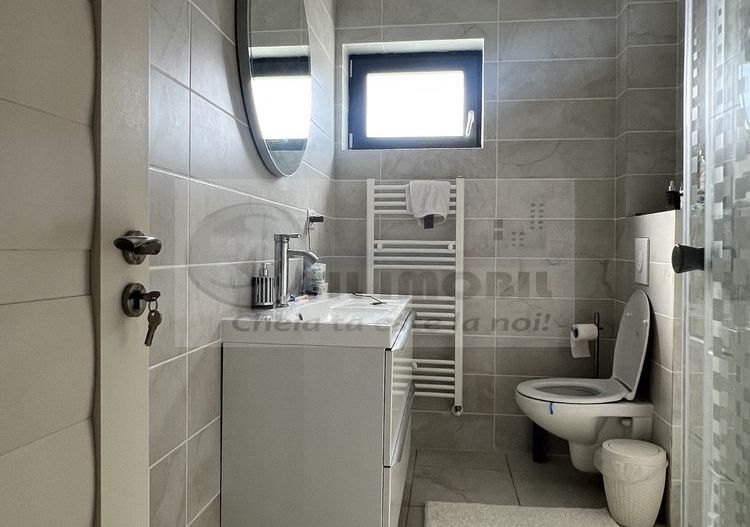 Casa modern mobilata cu 4 camere, 2 bai si terasa - capat CUG - 950€ - Poză 6