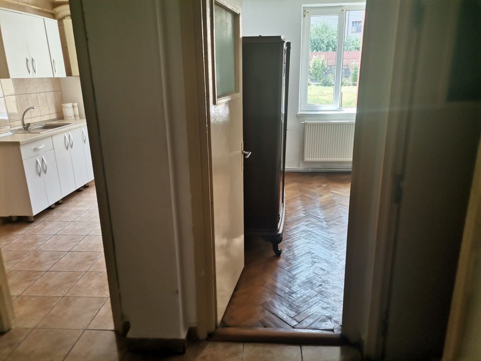Vanzare apartament centru - Forum, parter - Poză 8