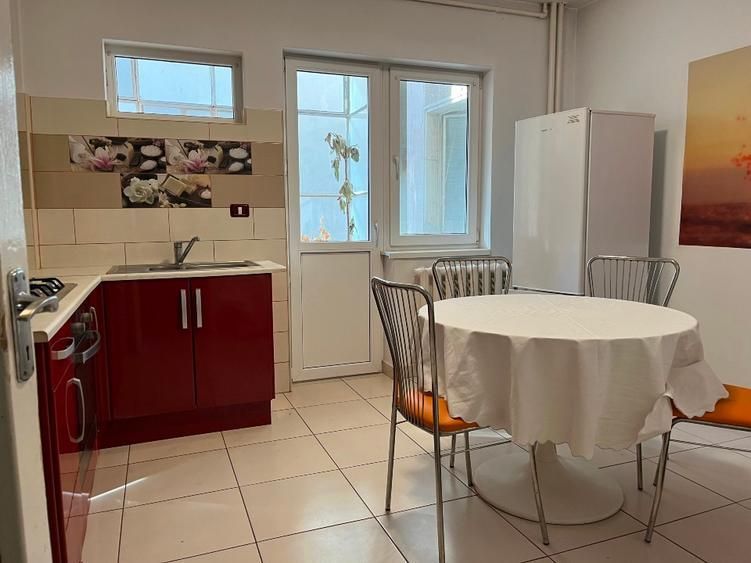 De Inchiriat Apartament 4 camere Universitate - Rosetti sector 2 - Poză 12