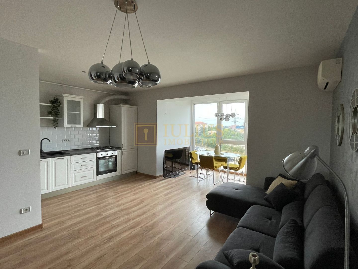 Apartament luminos,  parcare privata - Poză 6