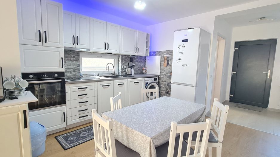 Casa 4 camere mobilata si utilata in Cartier Izvor Tarlungeni Brasov - Poză 1