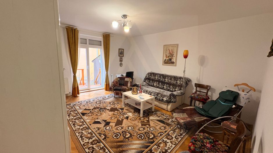 Apartament decomandat 70 mp utili 2 bai pivnita si curte 58 mp Central - Poză 7