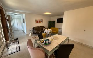 Apartament tip casă la curte, lângă pădure – Zărnești - Poză 12