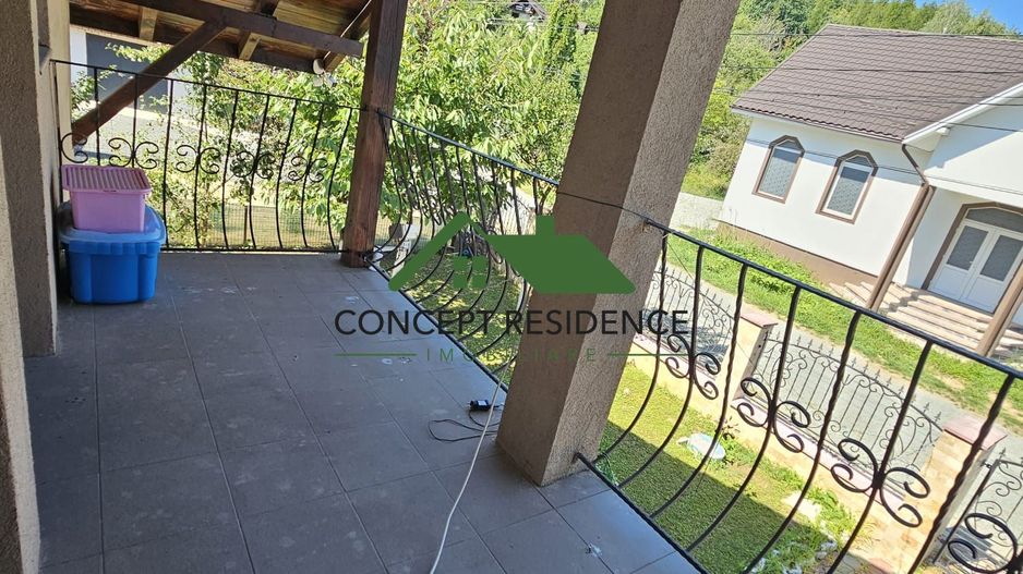 Casă cu piscină și garaj, teren 775 mp – Valea Borcutului - Poză 13