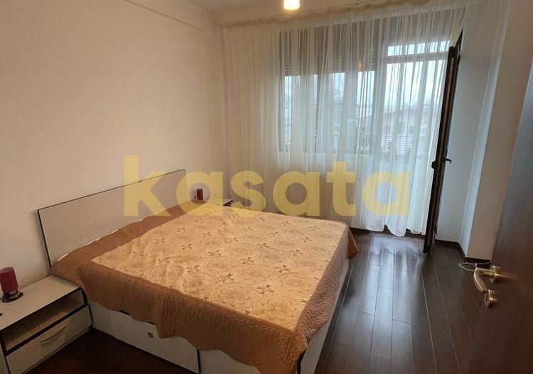 Apartament deosebit cu 3 camere, 2 balcoane și parcare - Poză 2