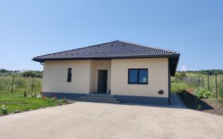Casa individuala, 130 mp, Pompa caldura, panouri solare, COMISON 0 - Poză 1