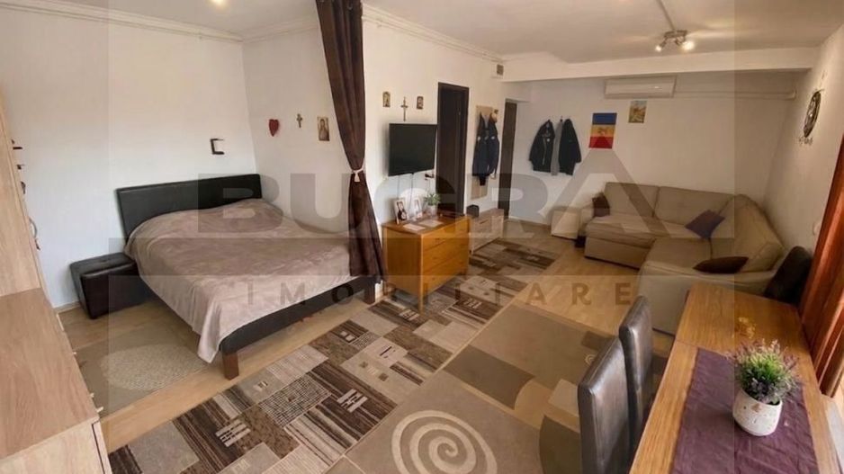 Apartament, 40mp, parcare, etaj intermediar, terasa 25mp, zona Petrom - Poză 1