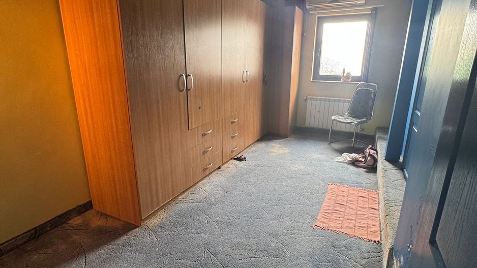 Casa de închiriat 7 camere Sector 4, ideal pentru clinica, gradinita - Poză 36