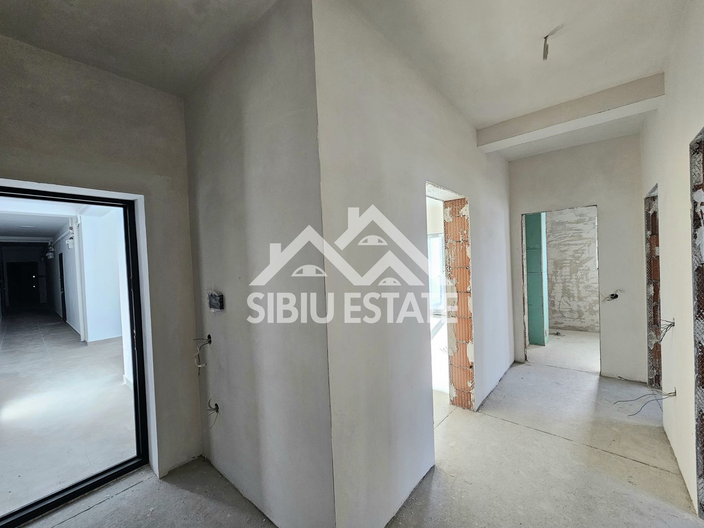 Apartament decomandat etaj 1 - Poză 3