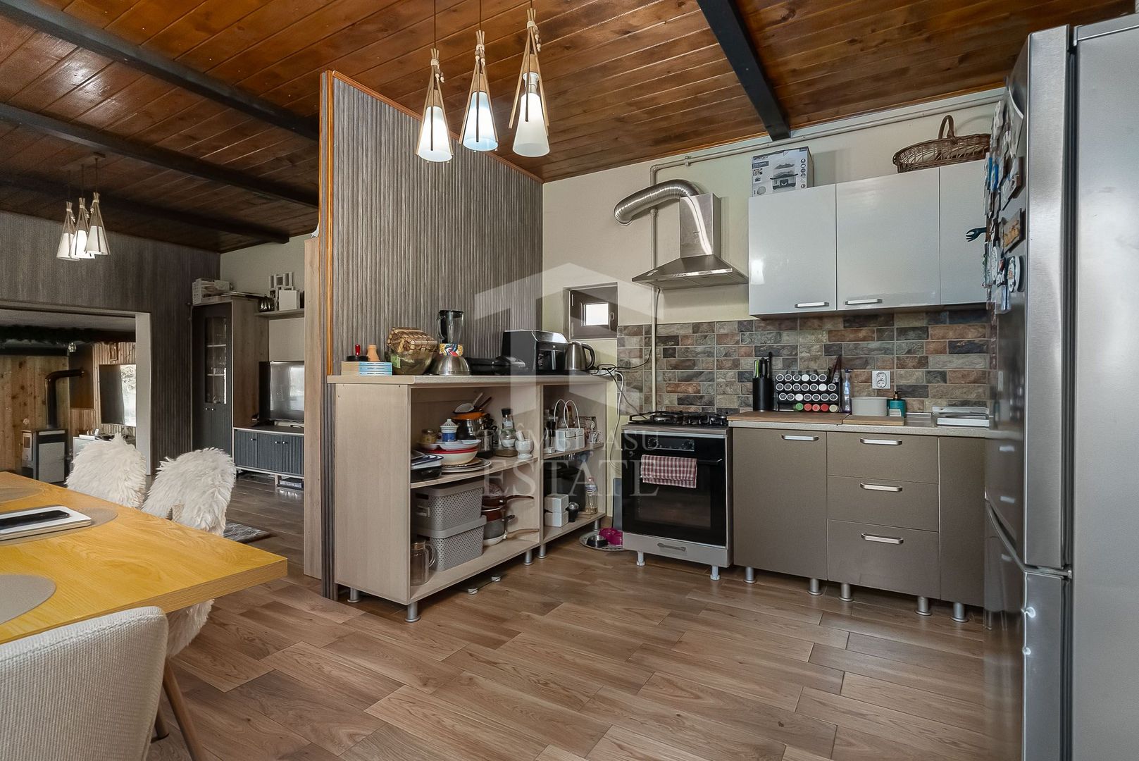 Casă modernă în Tâncăbești – 5 camere și natură la doi pasi - Poză 5