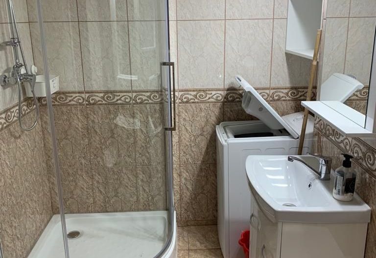 Centrul Civic, aproape de AFI, 3 camere recent renovate/mobilate, 165000 euro - Poză 13