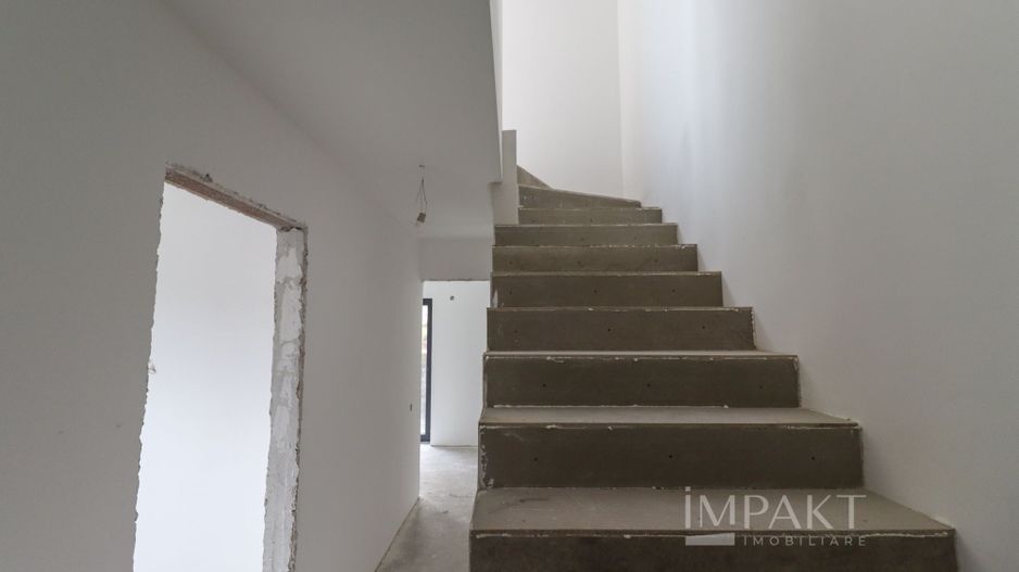 Duplex superb cu 6 camere si 4 bai in Andrei Muresanu! - Poză 15