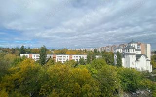 Apartament 2 camere. Bld. Brancoveanu, Zona Huedin. Loc parcare. - Poză 3