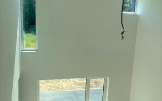 VILĂ CONTEMPORANĂ DE VÂNZARE – 450.000 €     COMISION% - Poză 3