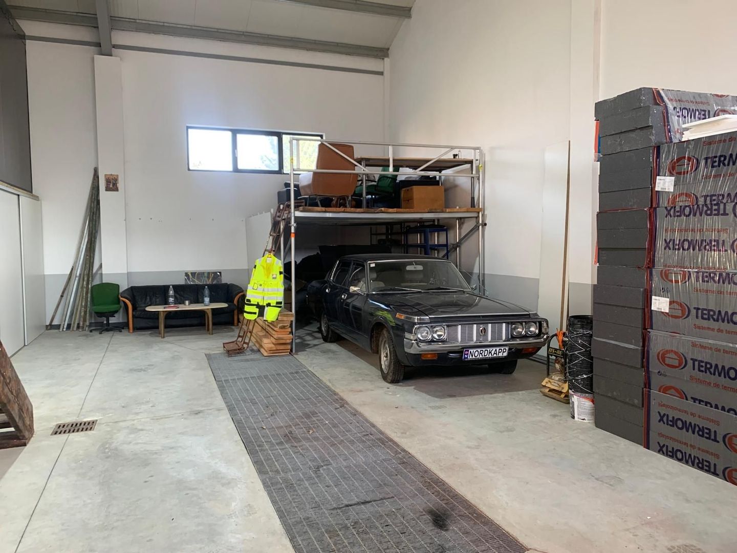 SPATIU DE INCHIRIAT IN MARGINEA - Poză 2