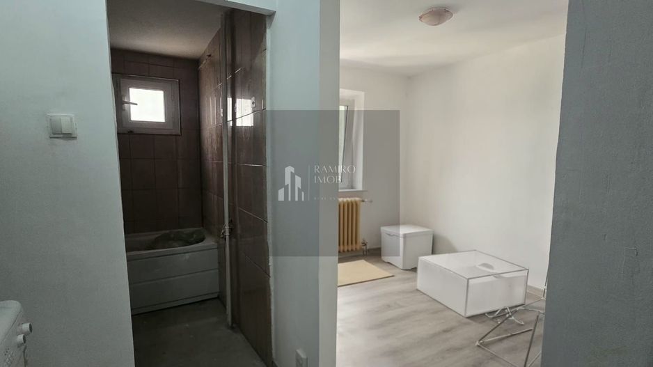 Apartament 2 camere  Bd C-tin Brancoveanu - Poză 1