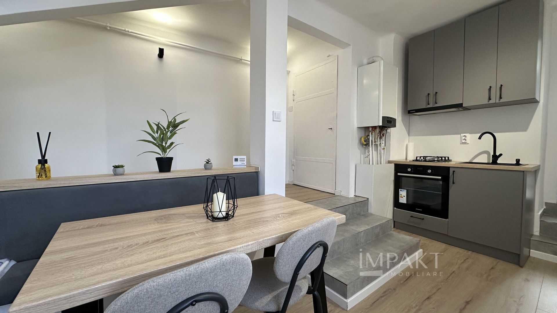 Ultracentral langa Piata Muzeului: 41 mp la cheie | Bloc cu lift - Poză 2