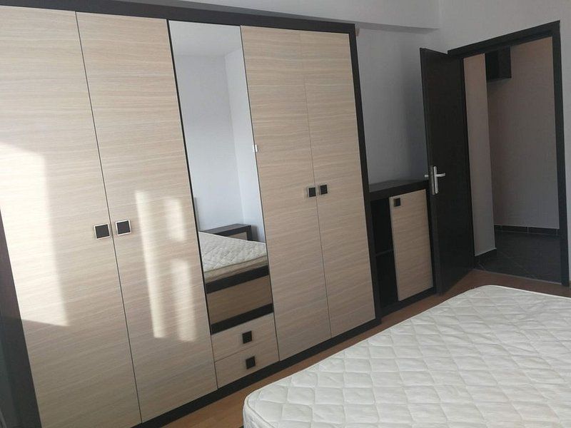 Apartament 2 camere Parc Brancusi, 2/4, dec, mobilat si utilat - Poză 15