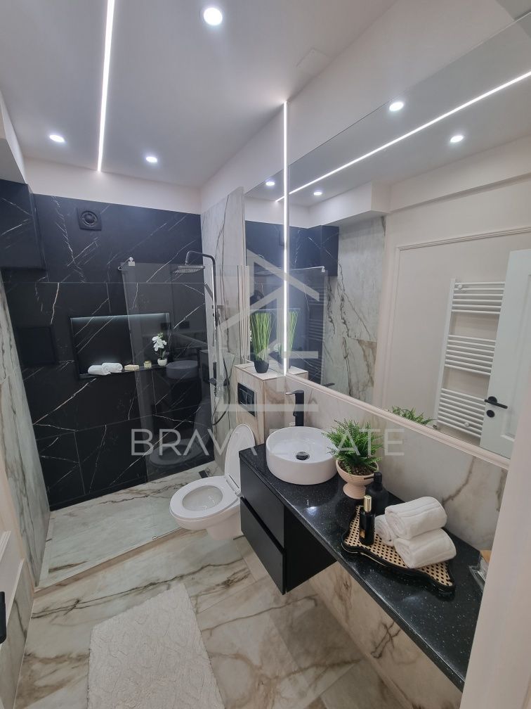 Apartament 2 camere , ultrafinisat,zona semicentrala - Poză 8