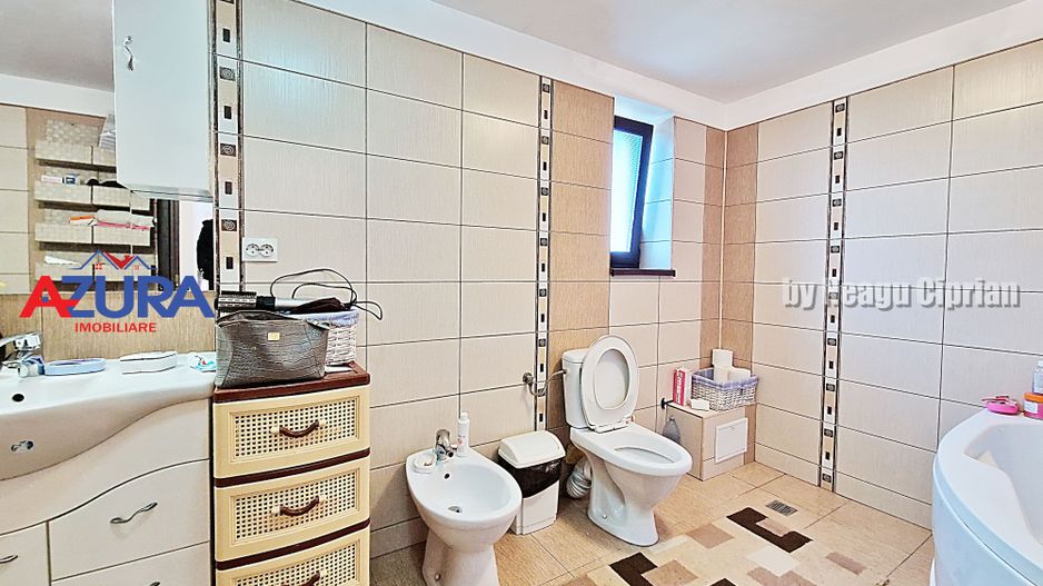 AZURA Imobiliare - 2 Case, 1 Camin - Smeura 250 m din DN zona Hintesti - Poză 6