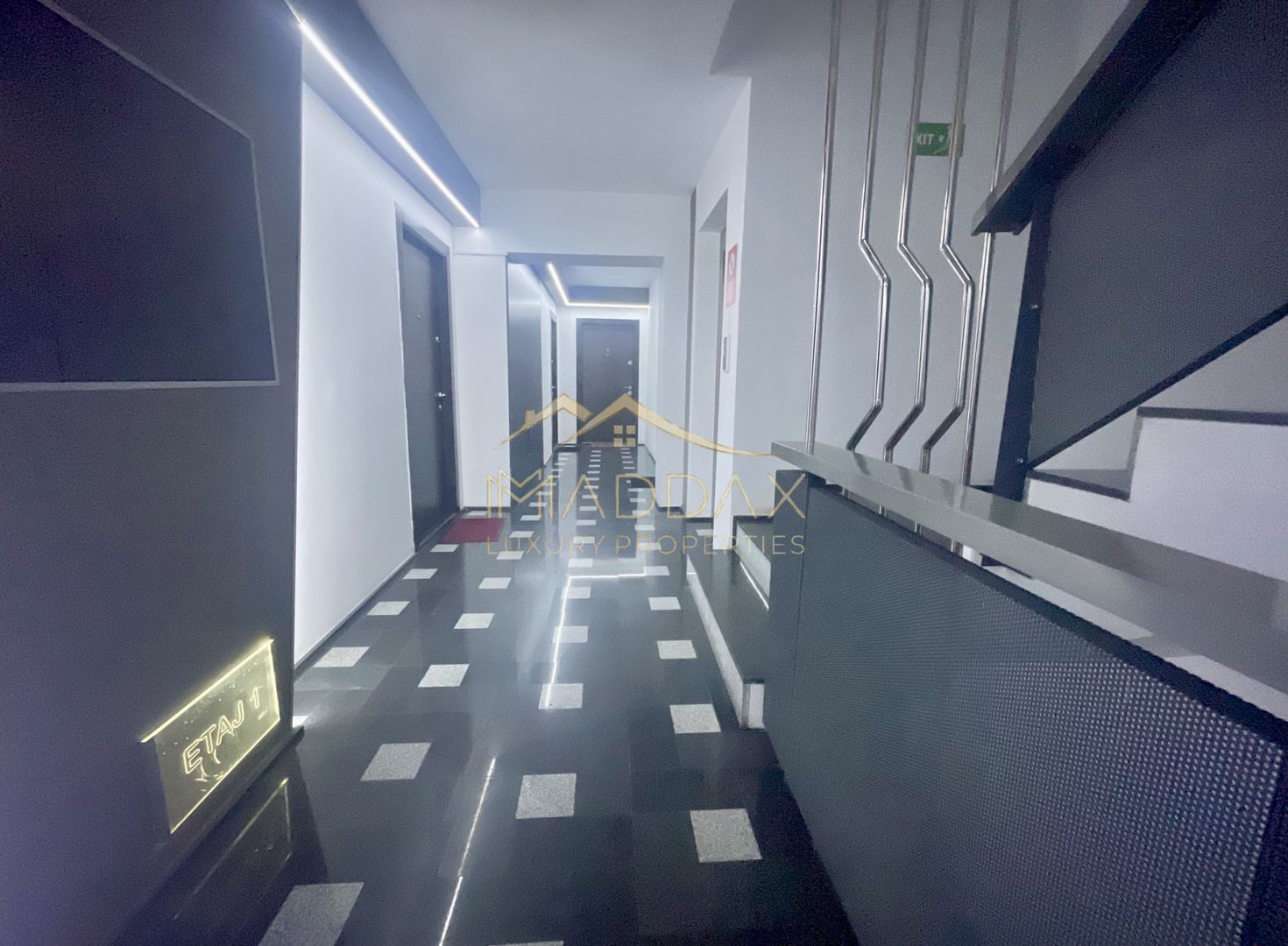 Apartament modern*NOU*2 camere**Piata Sfintii Voievozi//Calea Victoriei - Poză 10