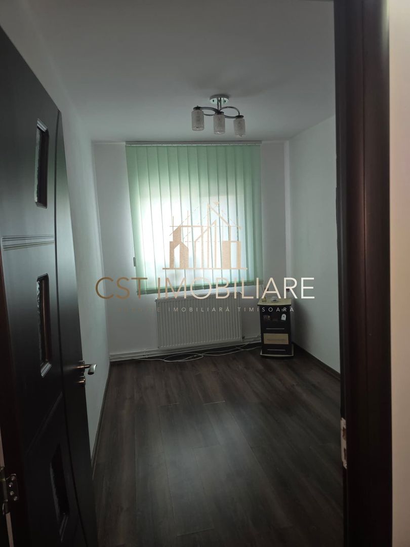 Apartament 3 camere Lipovei, decomandat, 2 balcoane - Poză 11