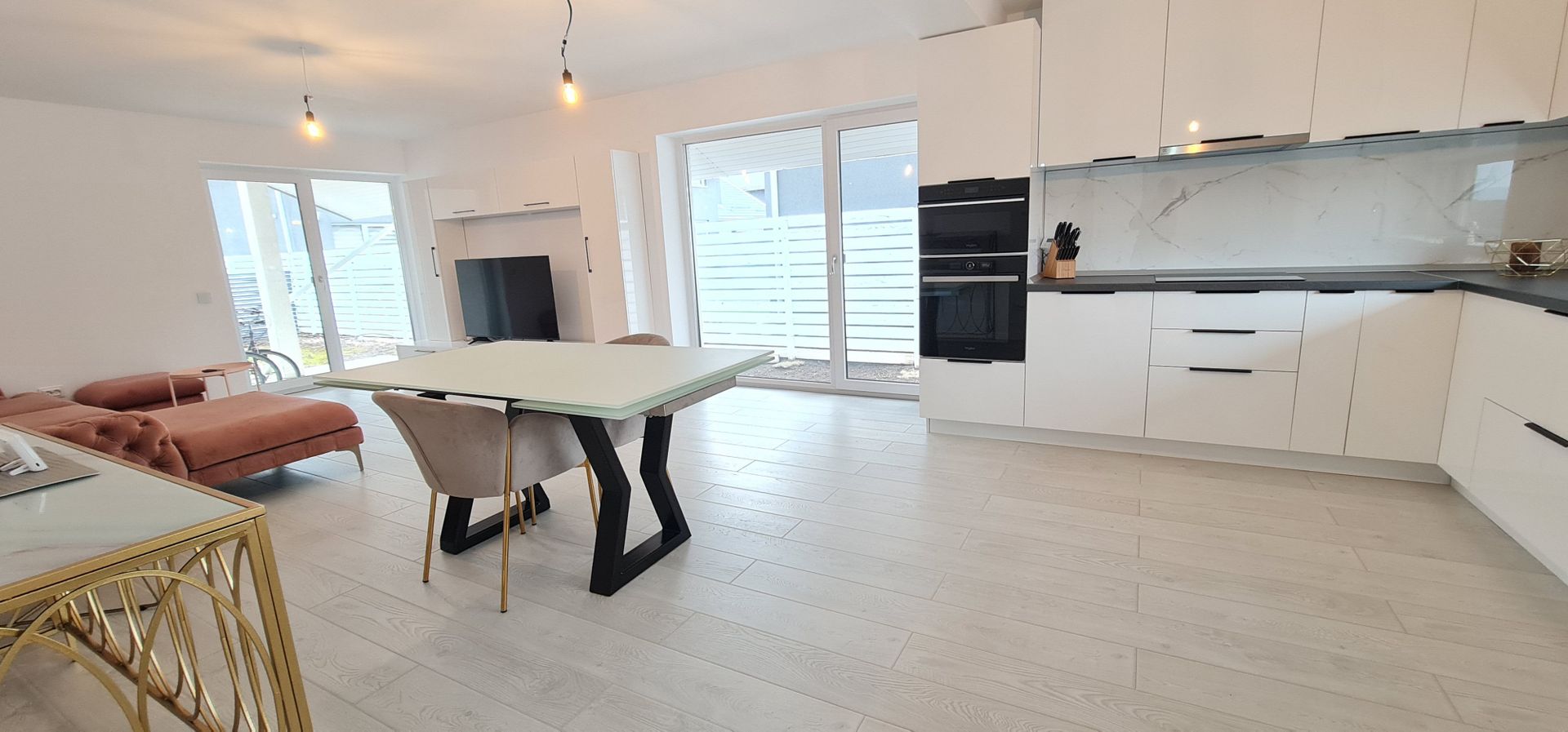 Casa 4 camere intabulata semimobilata utilata Izvor Tarlungeni - Poză 1