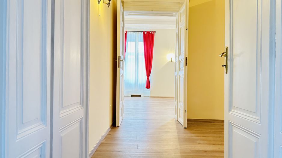 Spațiu Birouri de Închiriat cu Vedere Minunată în P-ta Unirii, Com 0% - Poză 7