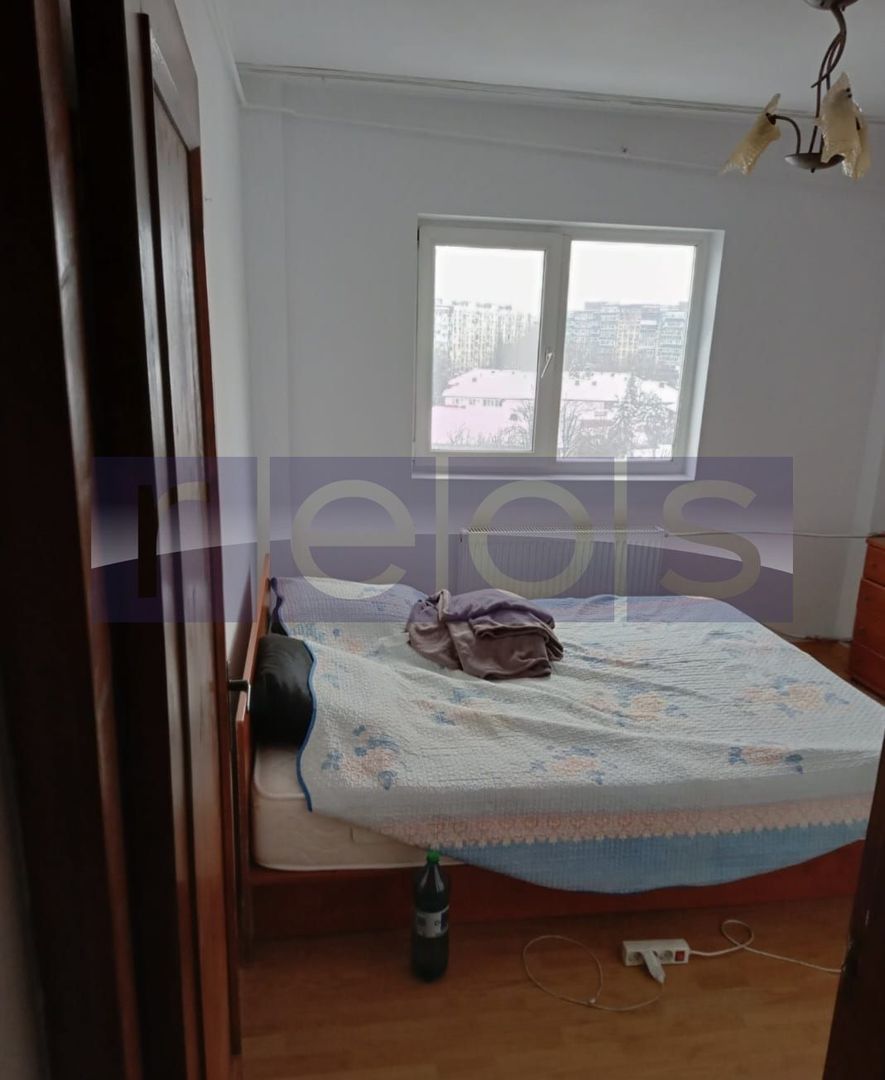 VANZARE 3 CAMERE DECOMANDAT - TIMPURI NOI - Poză 2