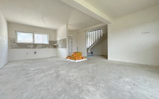 Casa  tip duplex/Zona strazii Urusagului. - Poză 2