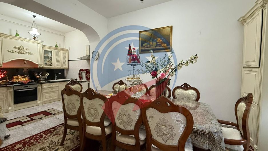 Casa boiereasca situata in zona Ultracentrala - Poză 1