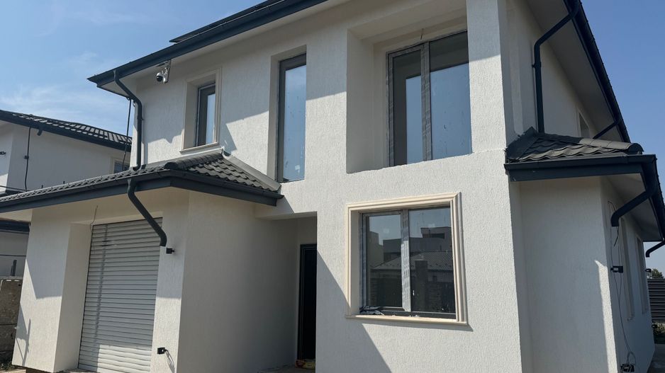 Vila Tunari ECO, POMPA de caldura si PANOURI Fotovoltaice si GARAJ - Poză 2