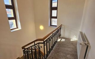 🏢 Spațiu de birouri modern – 5 camere, 3 băi – Zona Centrală, Ploieșt - Poză 36