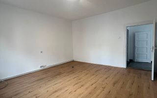 Casă individuală cu teren generos de 1.000 mp - Poză 8