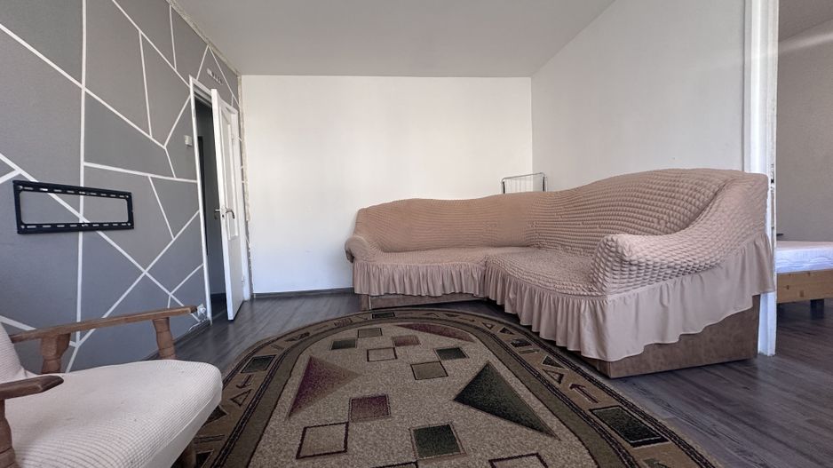 Etajul 3! Inchiriere apartament cu 2 camere in Targoviste - micro 11 - Poză 1