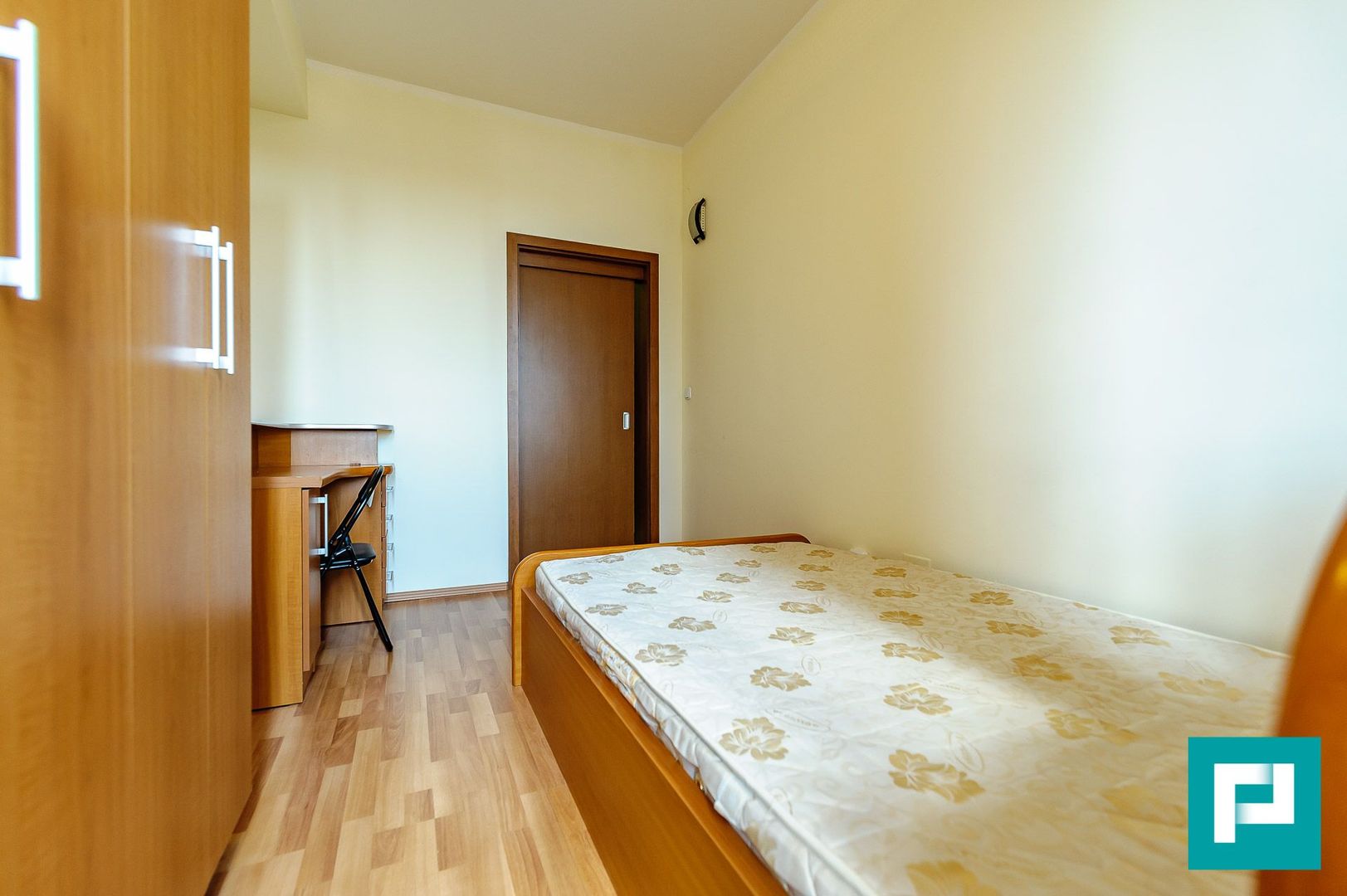 Apartament cu 3 camere, Ared Uta. - Poză 11