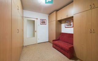 Apartament cu 3 camere pe Aleea Tomis - Poză 8