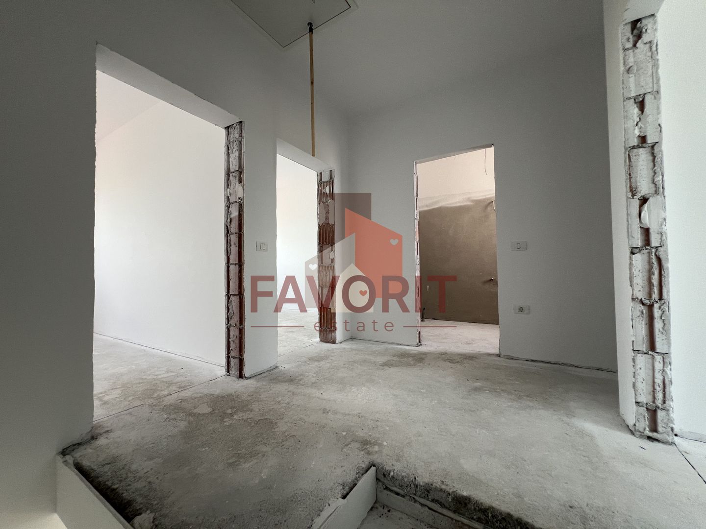 Duplex 4 camere cu etaj | 2 bai | Giroc - Poză 12